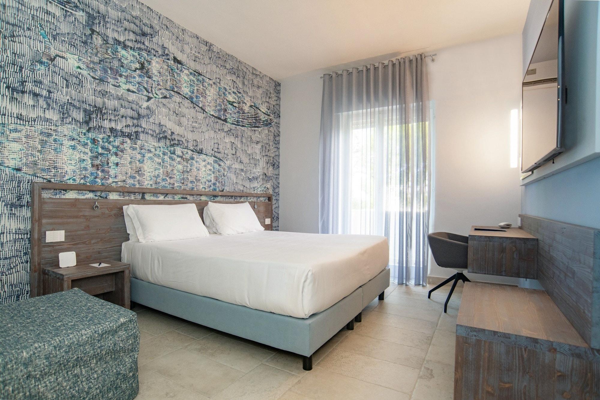 Hotel Riva Del Sole Джовинацо Екстериор снимка