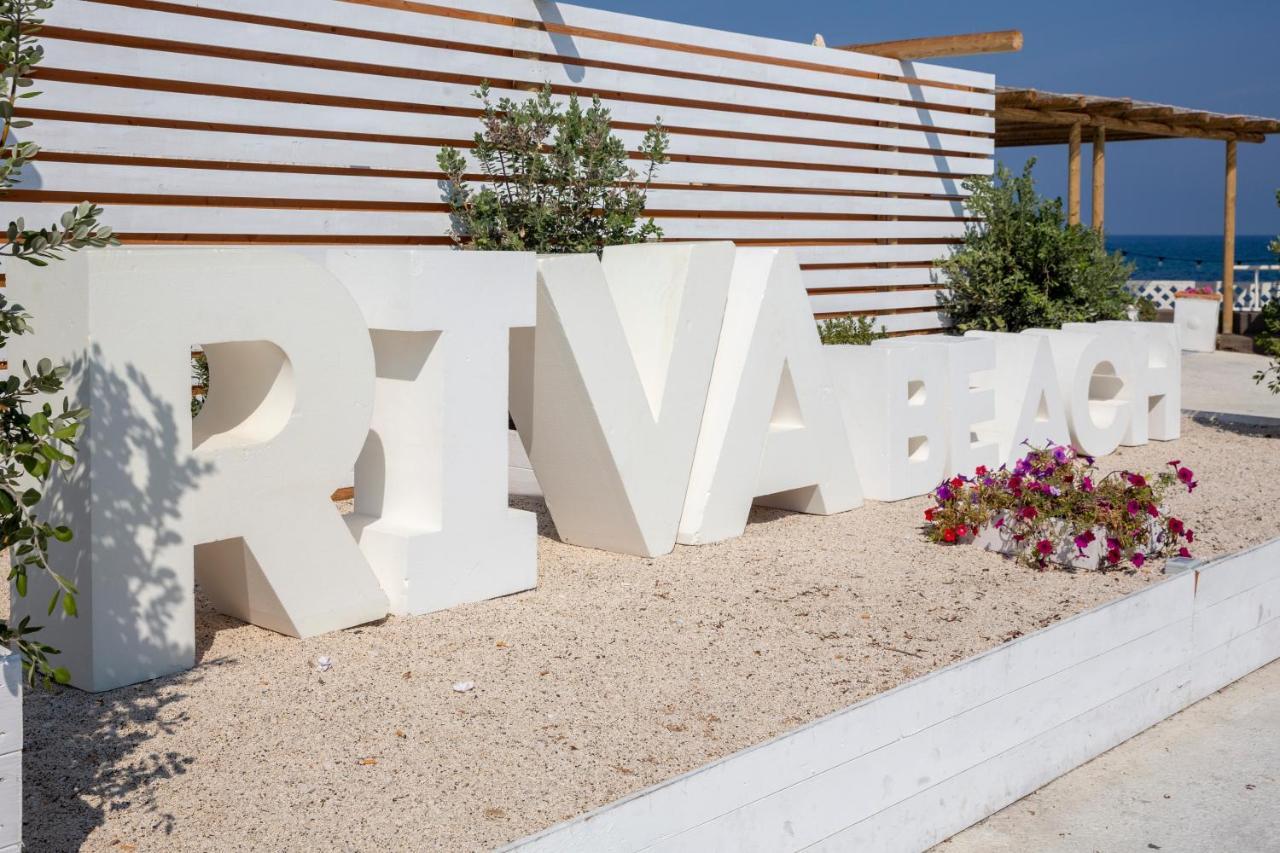 Hotel Riva Del Sole Джовинацо Екстериор снимка