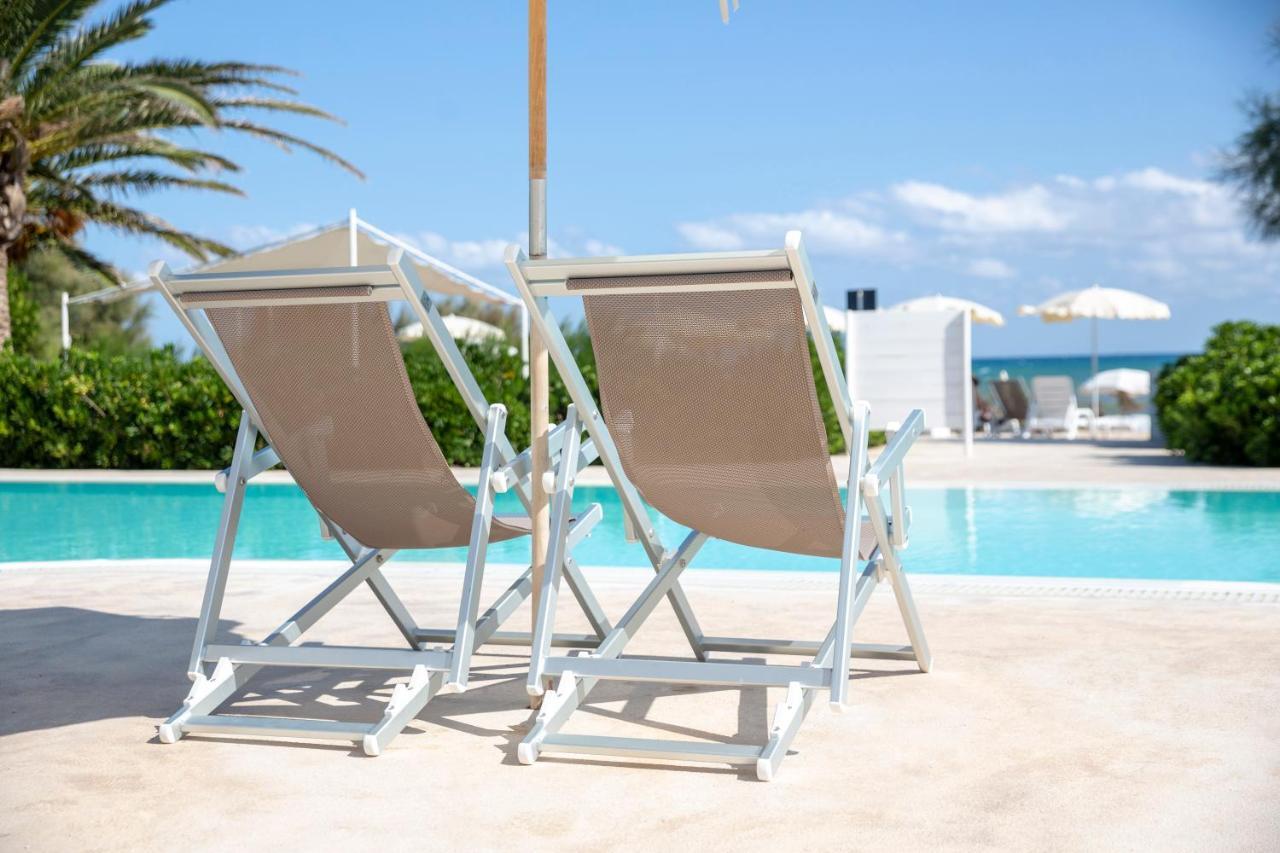 Hotel Riva Del Sole Джовинацо Екстериор снимка